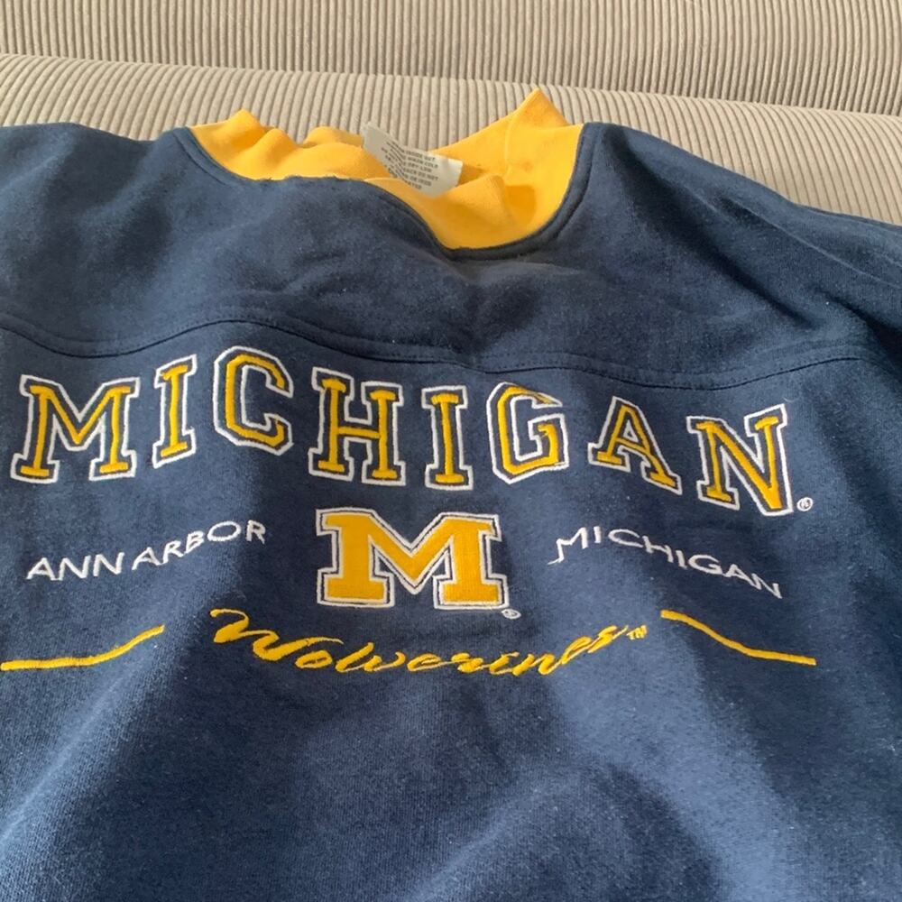 Vintage Lee Men's large U of M Dark Blue Michigan Crewneck Sweater wolverine spo - Picture 4 of 10